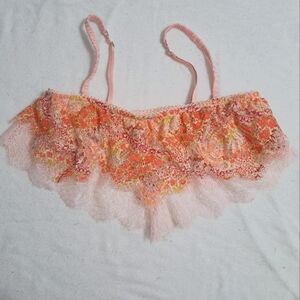 Victoria's Secret Lace Flouncy Fringe Bralette Size Med